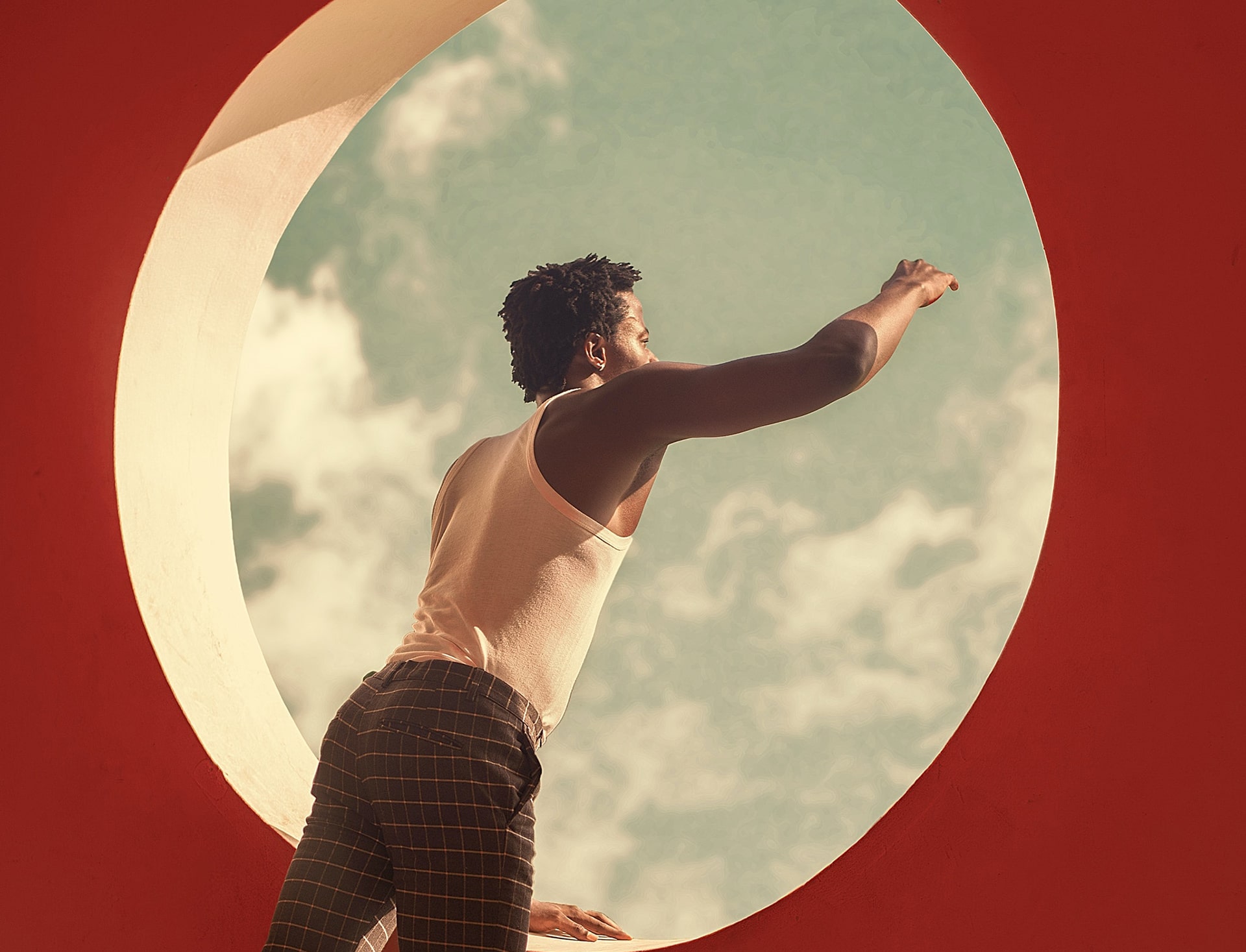 The form, the shape, and the shadow