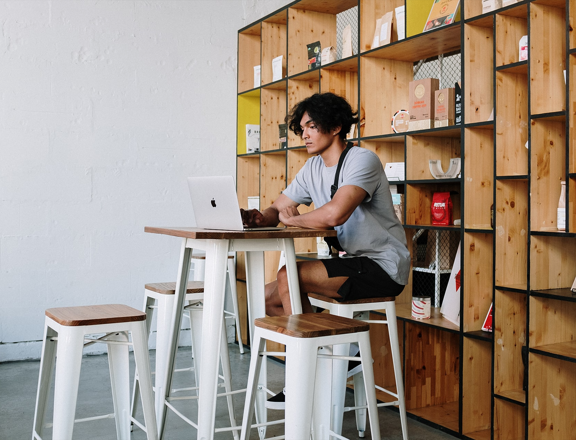 What does it mean to be a video editor?